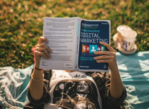 Dos and Don'ts of Influencer Marketing:  Common Mistakes to Avoid